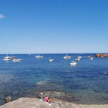 Tres Belle T2, Vue ,le A Pied Saint-Raphaël